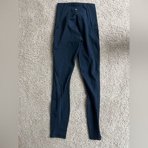 Lululemon Train Times Pant 25” sz 2